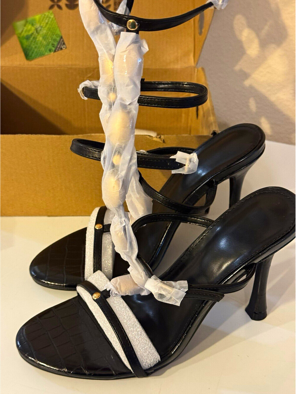 Women’s Black Strappy Square Toe Stiletto Heel Sandals Gold Studs Size 6 New